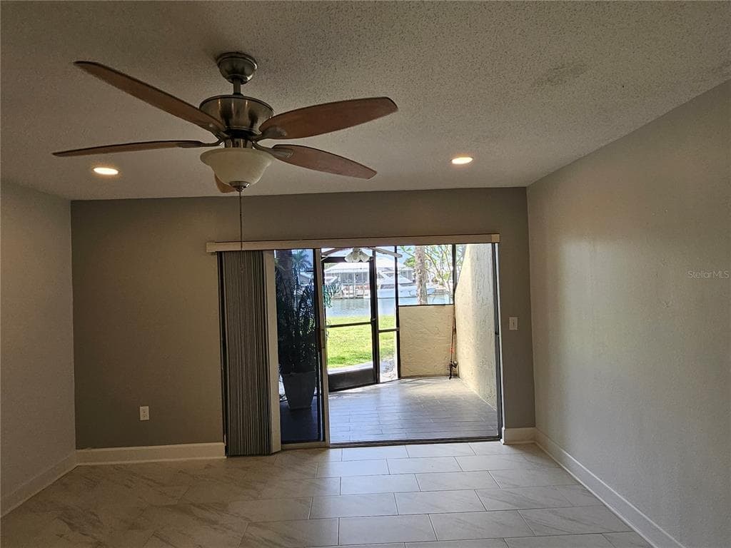 1028 APOLLO BEACH BOULEVARD # 19, APOLLO BEACH, FL 33572 — zdjęcie 4