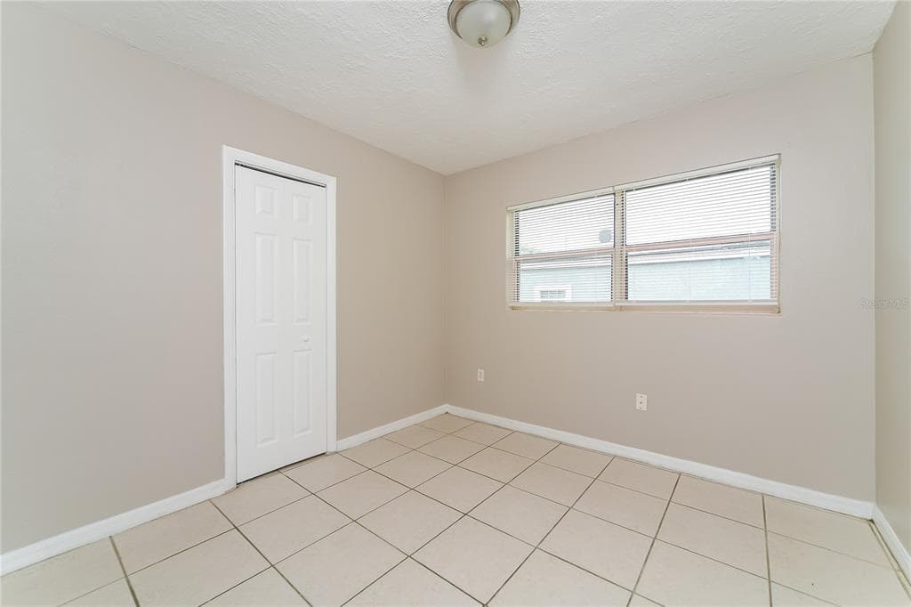 936 ALECON DRIVE, ORLANDO, FL 32808 — zdjęcie 4