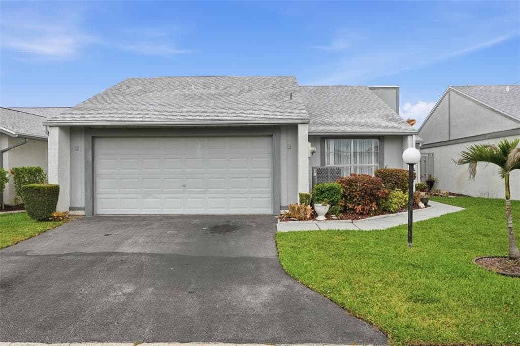 18441 ORANGECREST COURT, LEHIGH ACRES, FL 33936 — zdjęcie 2