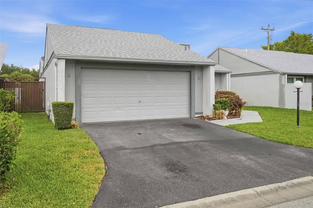 18441 ORANGECREST COURT, LEHIGH ACRES, FL 33936 — zdjęcie 3