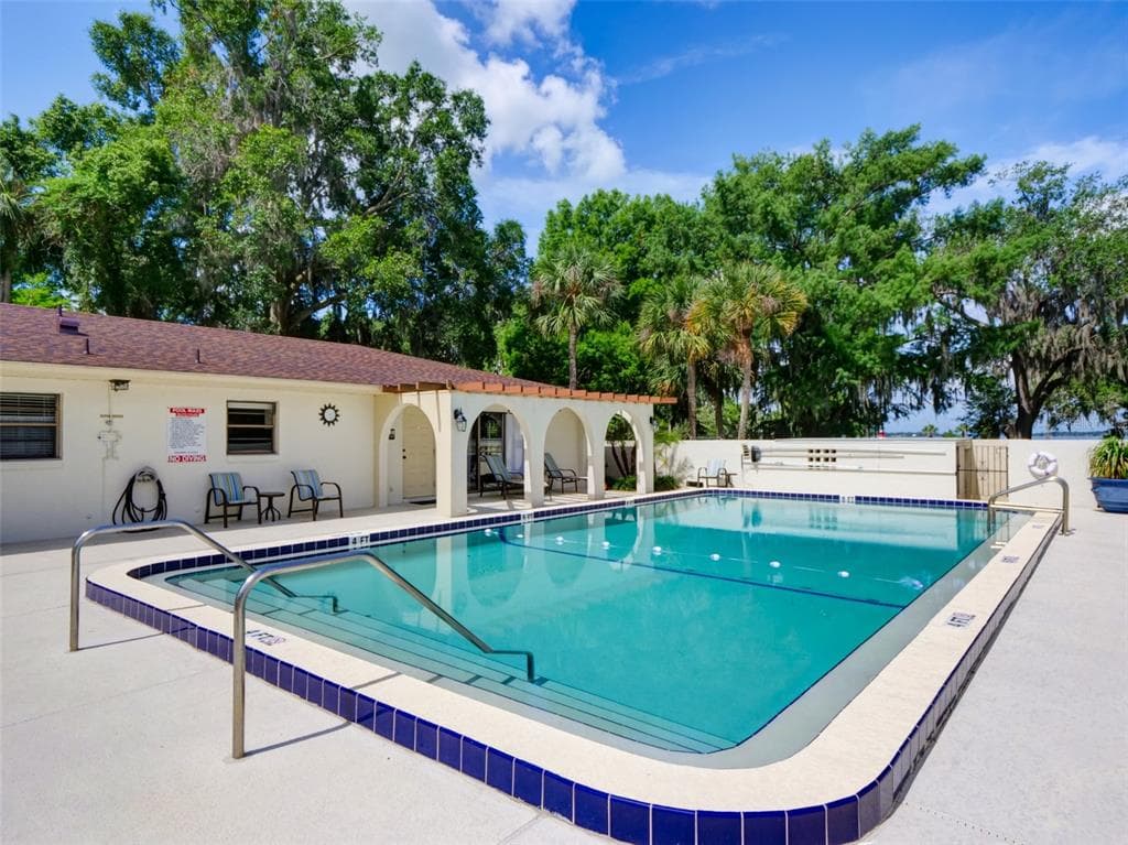 100 S TREMAIN STREET # G2, MOUNT DORA, FL 32757 — zdjęcie 2