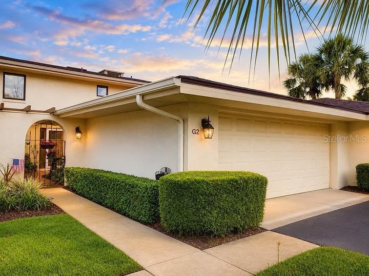 100 S TREMAIN STREET # G2, MOUNT DORA, FL 32757