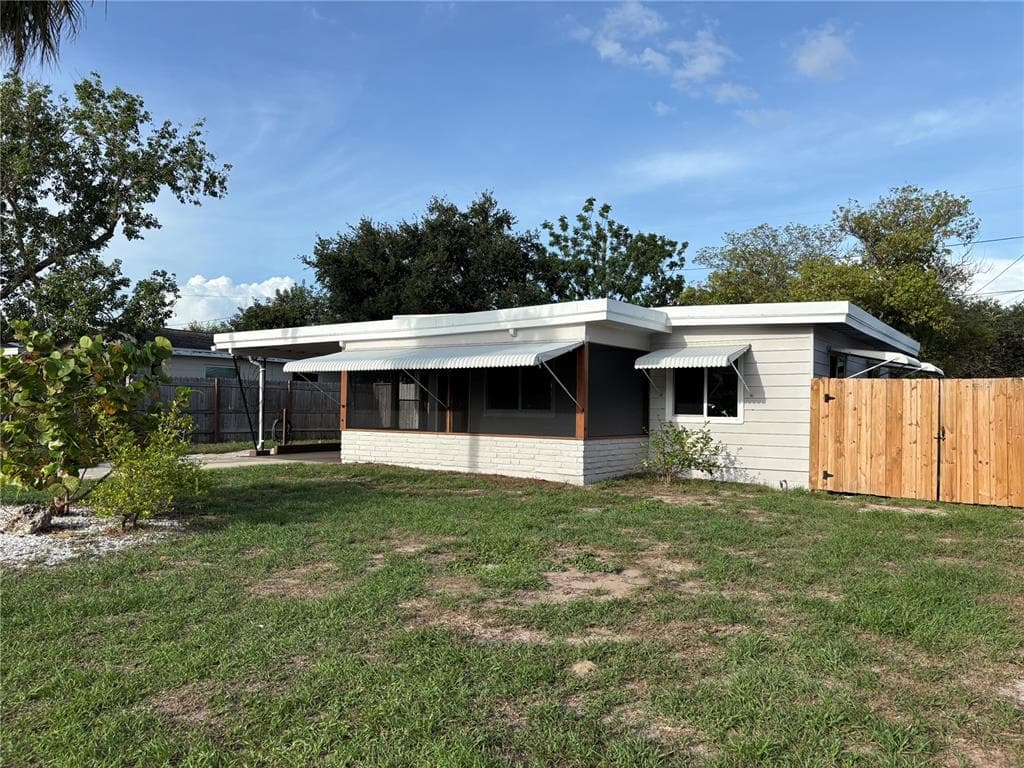 5165 104TH WAY N, ST PETERSBURG, FL 33708 — zdjęcie 2
