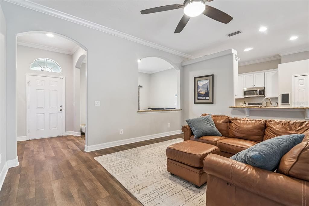 242 BLUE WATER STREET, EUSTIS, FL 32736 — zdjęcie 2