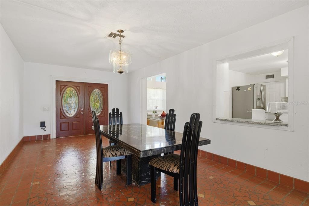 850 36TH AVENUE S, ST PETERSBURG, FL 33705 — zdjęcie 4
