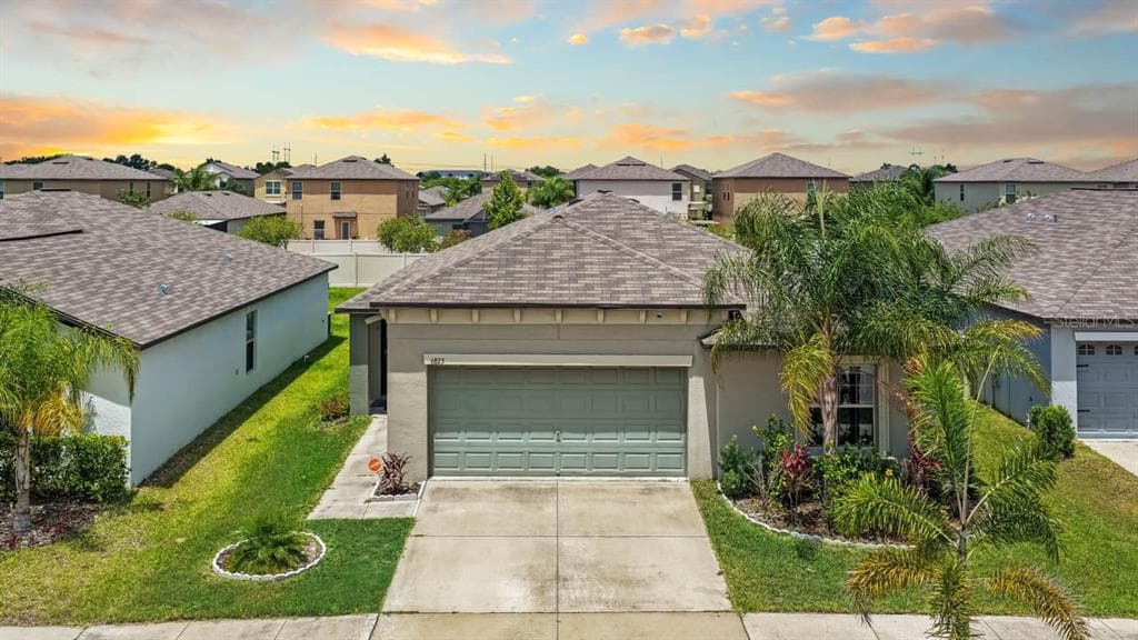 6823 KING CREEK DRIVE, SUN CITY CENTER, FL 33573