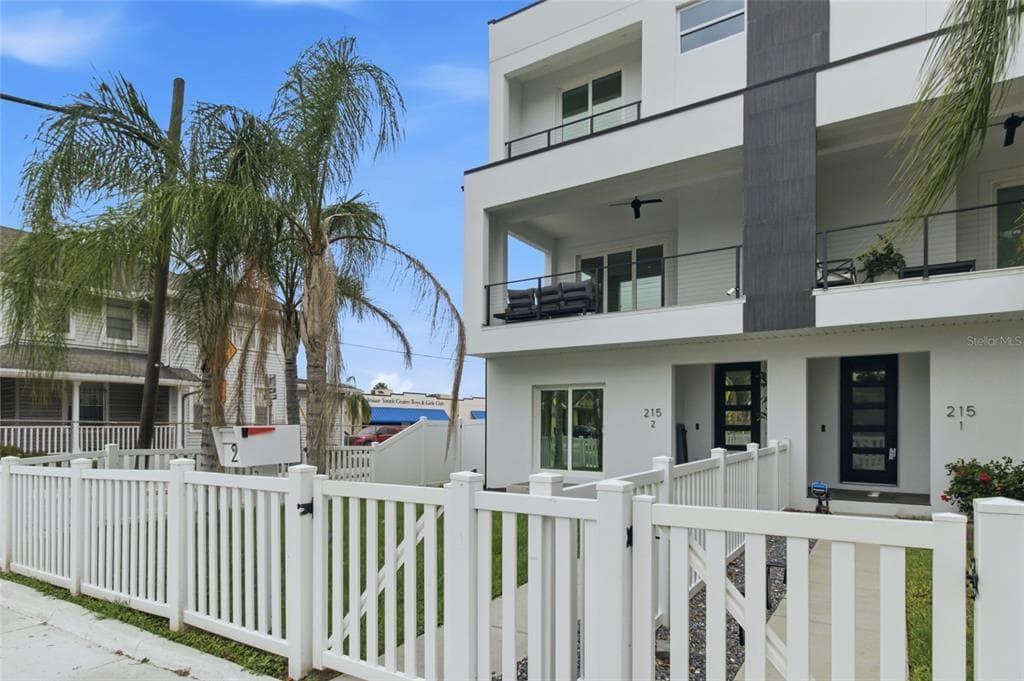 215 W COLUMBUS DRIVE # 2, TAMPA, FL 33602