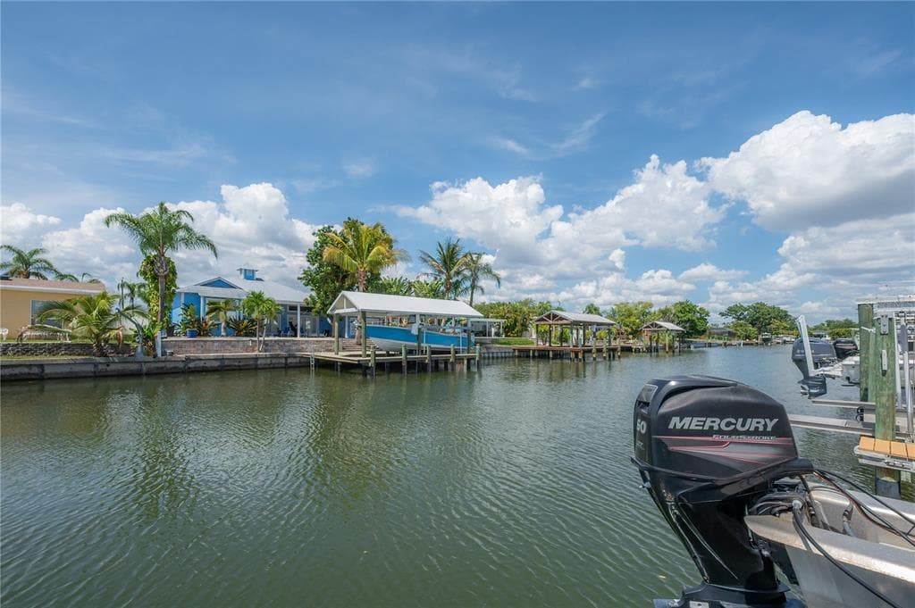 8757 BAY POINTE DRIVE, TAMPA, FL 33615 — zdjęcie 2