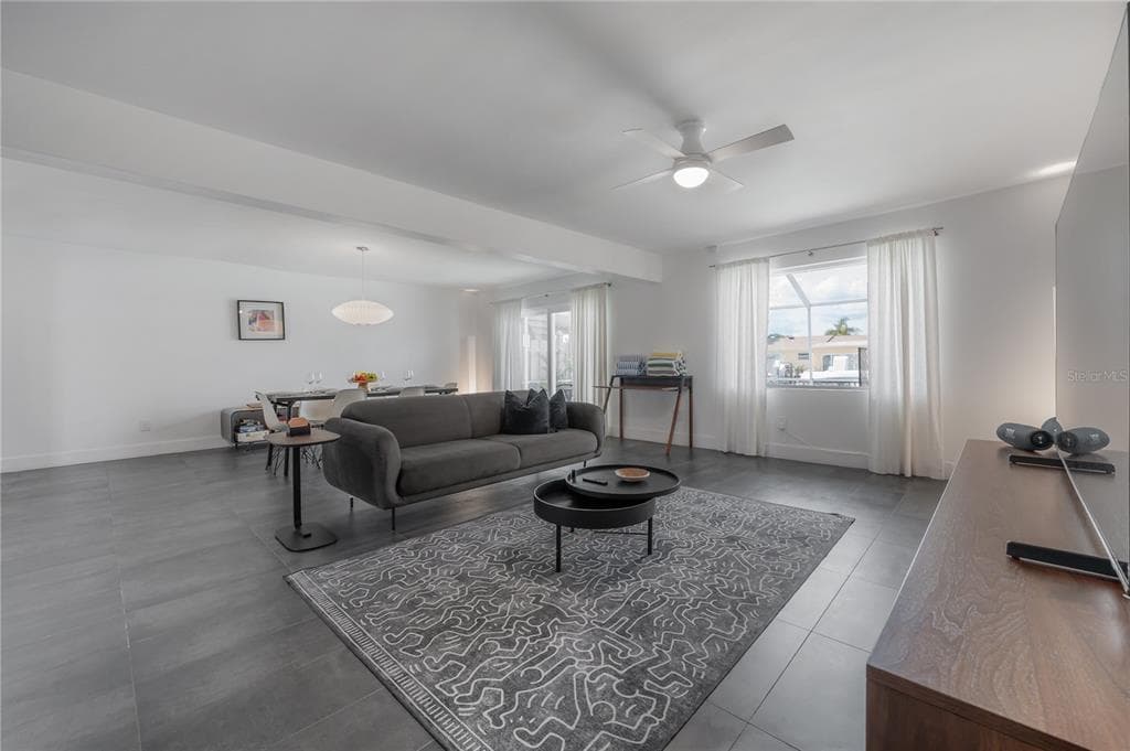 8757 BAY POINTE DRIVE, TAMPA, FL 33615 — zdjęcie 4