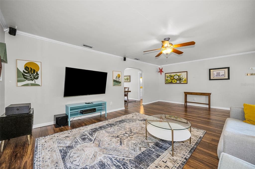 4994 17TH AVENUE N, ST PETERSBURG, FL 33710 — zdjęcie 3