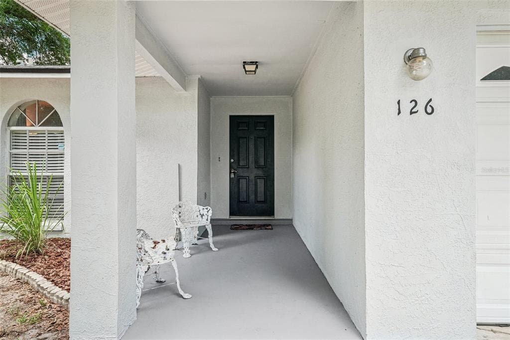 126 S SAINT CLOUD AVENUE, VALRICO, FL 33594 — zdjęcie 3