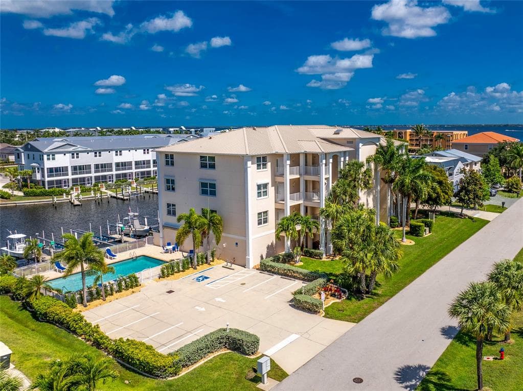 268 LEWIS CIRCLE # 143, PUNTA GORDA, FL 33950
