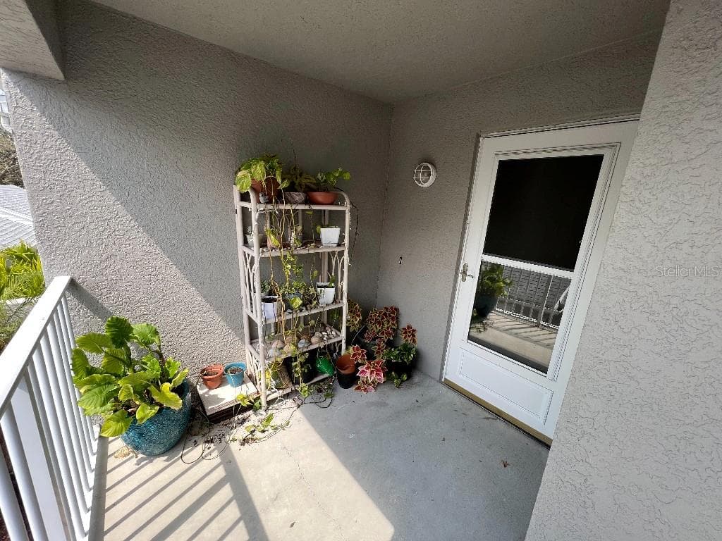 9485 HAMLIN BOULEVARD # 8, SEMINOLE, FL 33776 — zdjęcie 3