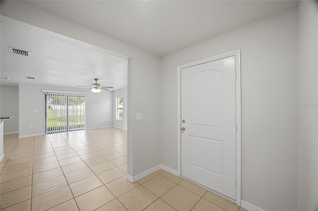 8512 SILVERBELL LOOP, BROOKSVILLE, FL 34613 — zdjęcie 4