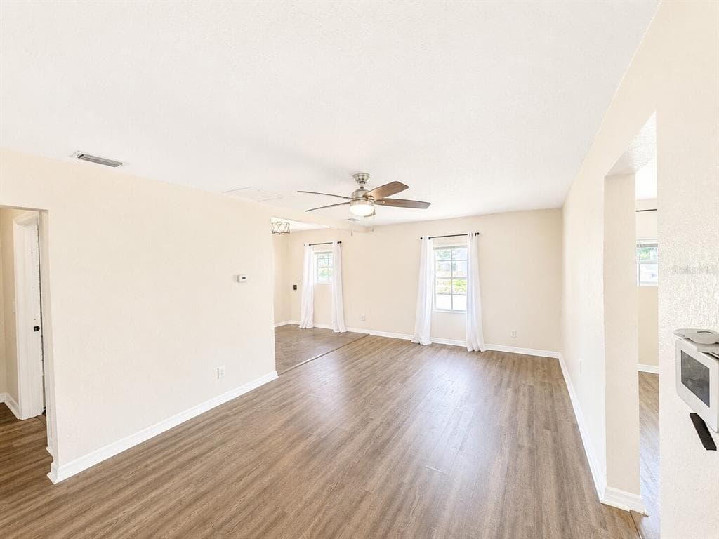 201 35TH STREET S, ST PETERSBURG, FL 33711 — zdjęcie 4