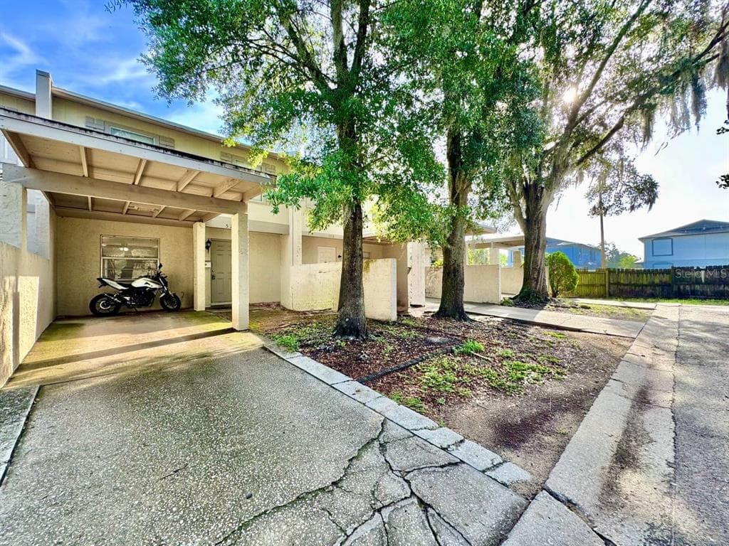 5216 TENNIS COURT CIRCLE # 5216, TAMPA, FL 33617 — zdjęcie 2