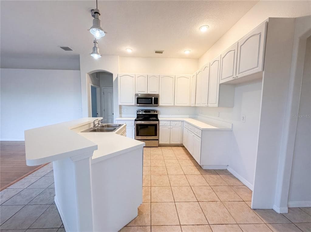 203 TAYLOR BAY LANE, BRANDON, FL 33510 — zdjęcie 2