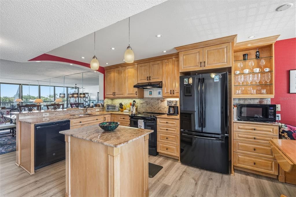 9495 BLIND PASS ROAD # 206, ST PETE BEACH, FL 33706 — zdjęcie 3