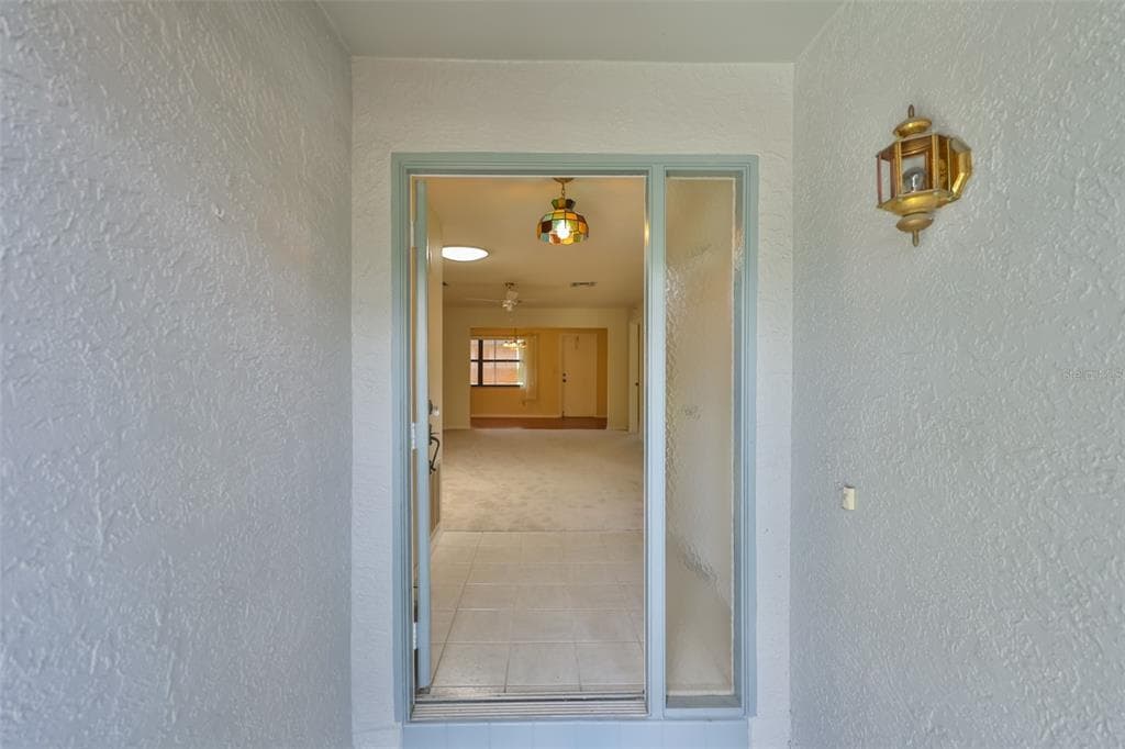 1616 LAYTON COURT, SUN CITY CENTER, FL 33573 — zdjęcie 2