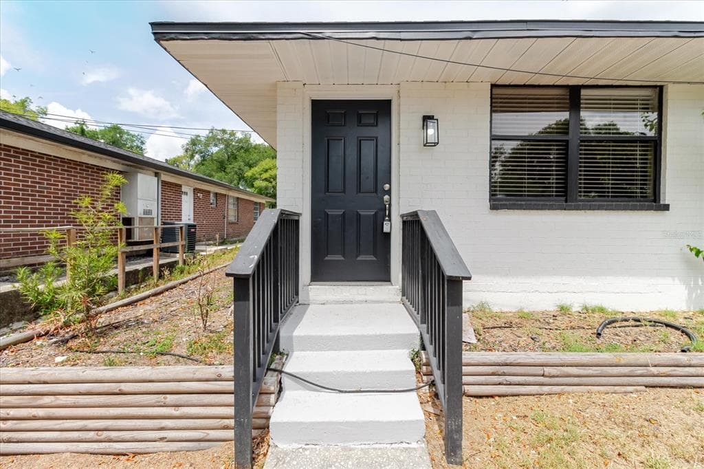 1134-1136 GILMORE AVENUE, LAKELAND, FL 33805 — zdjęcie 2