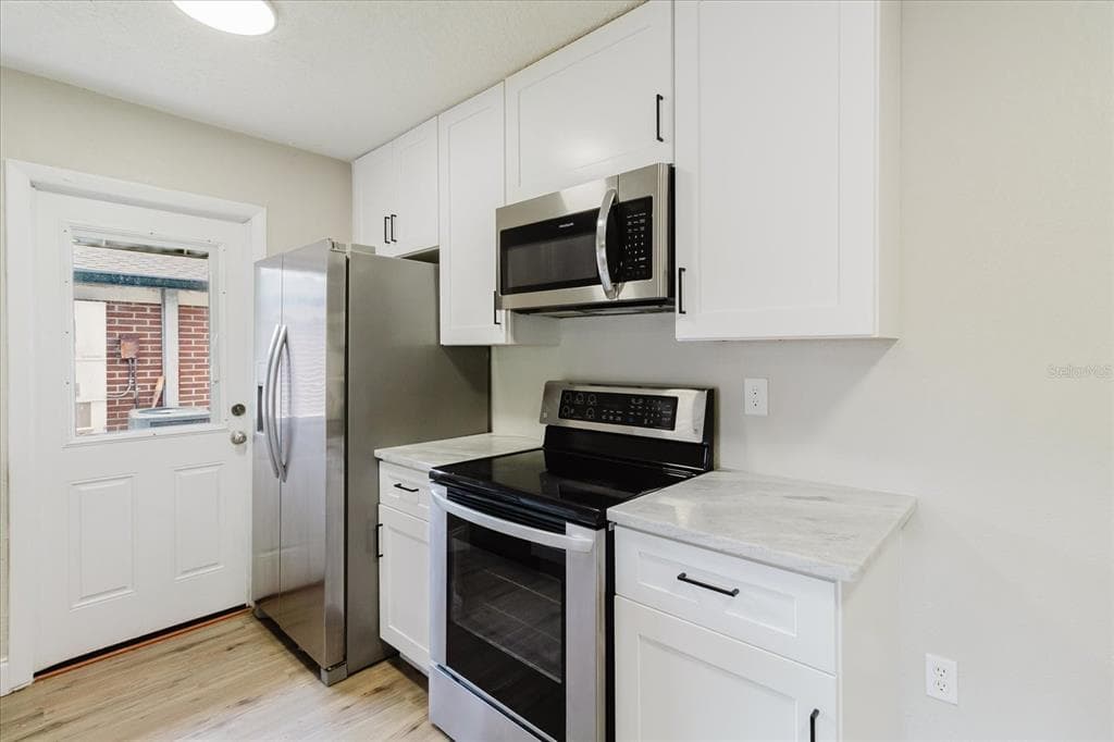 1134-1136 GILMORE AVENUE, LAKELAND, FL 33805 — zdjęcie 4