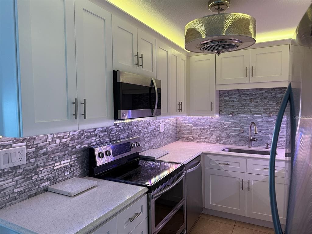 21300 BRINSON AVENUE # 101, PORT CHARLOTTE, FL 33952 — zdjęcie 3