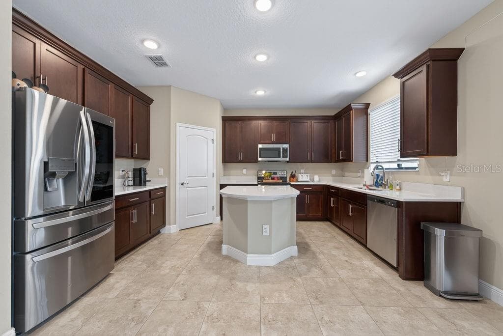 12636 SOURWOOD WAY, NEW PORT RICHEY, FL 34654 — zdjęcie 2