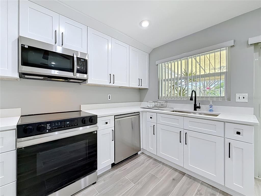 355 BOCA CIEGA POINT BOULEVARD # 355, ST PETERSBURG, FL 33708 — zdjęcie 5