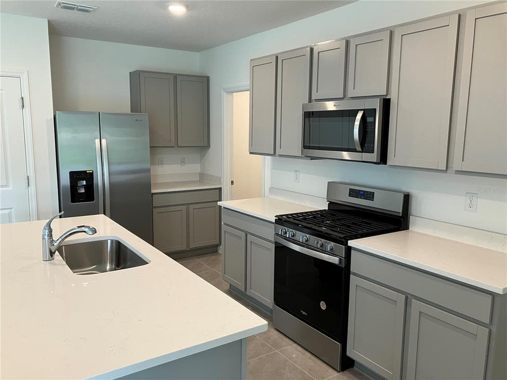 35694 KINSEY POINT, ZEPHYRHILLS, FL 33541 — zdjęcie 4