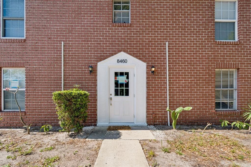8460 13TH STREET N # B, ST PETERSBURG, FL 33702