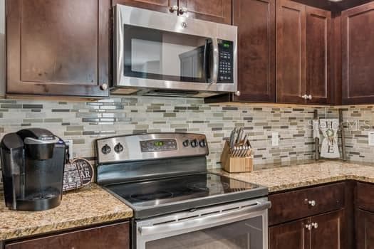 994 CELTIC CIRCLE, TARPON SPRINGS, FL 34689 — zdjęcie 5