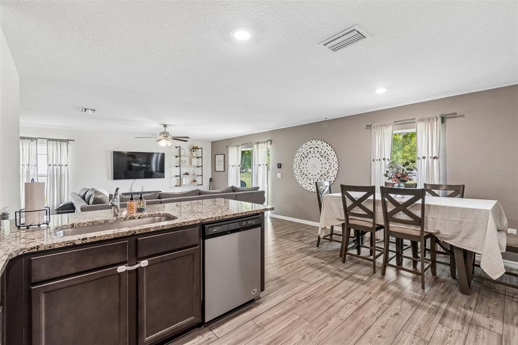 8567 INDIAN LAUREL LANE, BROOKSVILLE, FL 34613 — zdjęcie 5