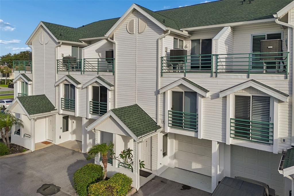 320 ISLAND WAY # 304, CLEARWATER BEACH, FL 33767 — zdjęcie 2