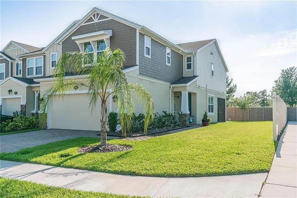 18814 CORNUTA STREET, LUTZ, FL 33558