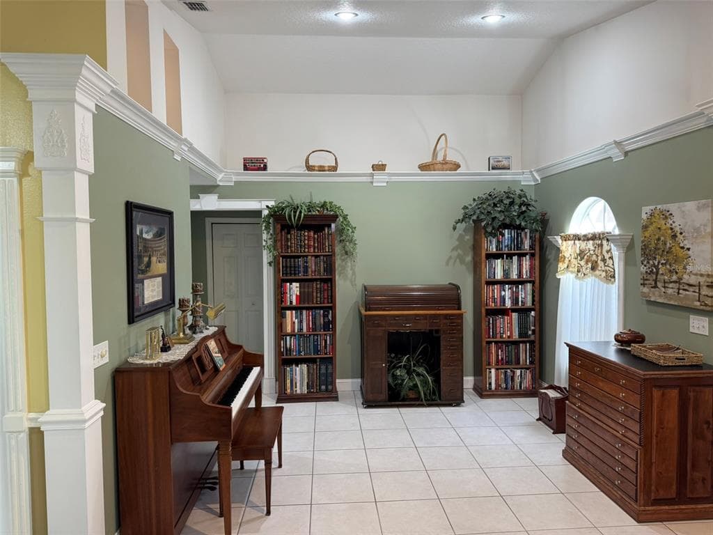 9814 OSLIN STREET, TAMPA, FL 33615 — zdjęcie 2