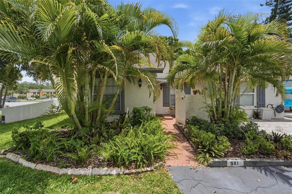561 LAGUNA VISTA COURT, LARGO, FL 33771 — zdjęcie 2