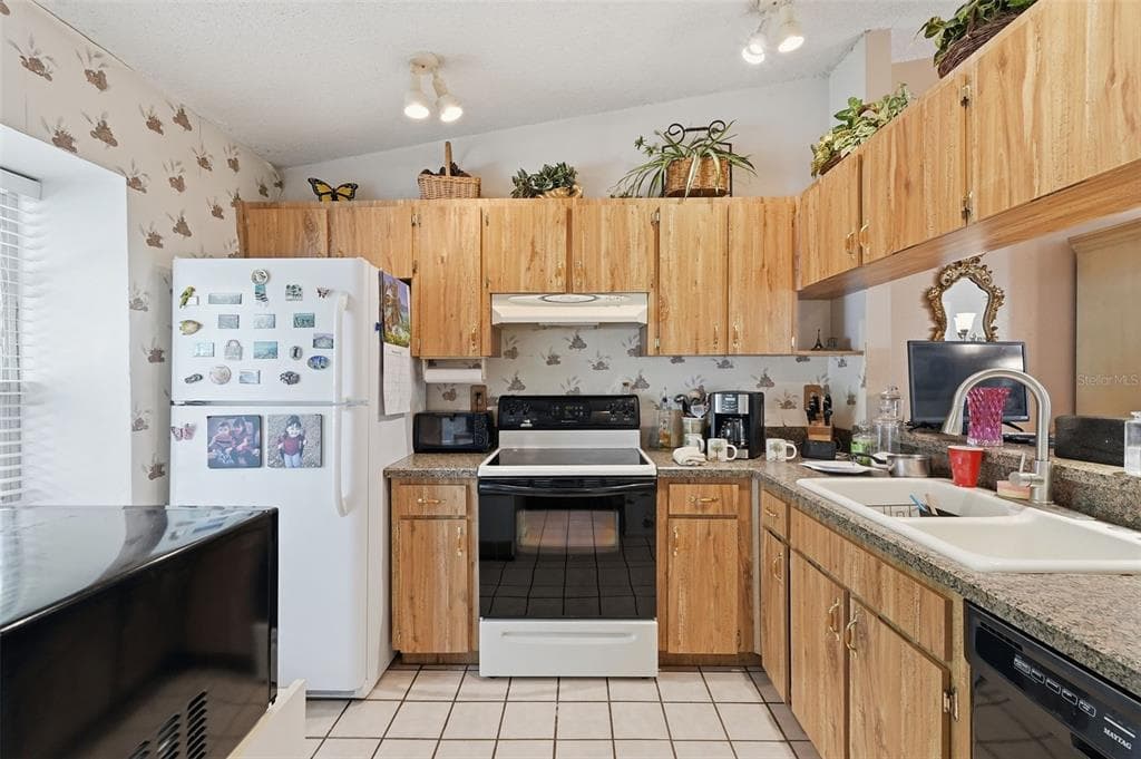 561 LAGUNA VISTA COURT, LARGO, FL 33771 — zdjęcie 5