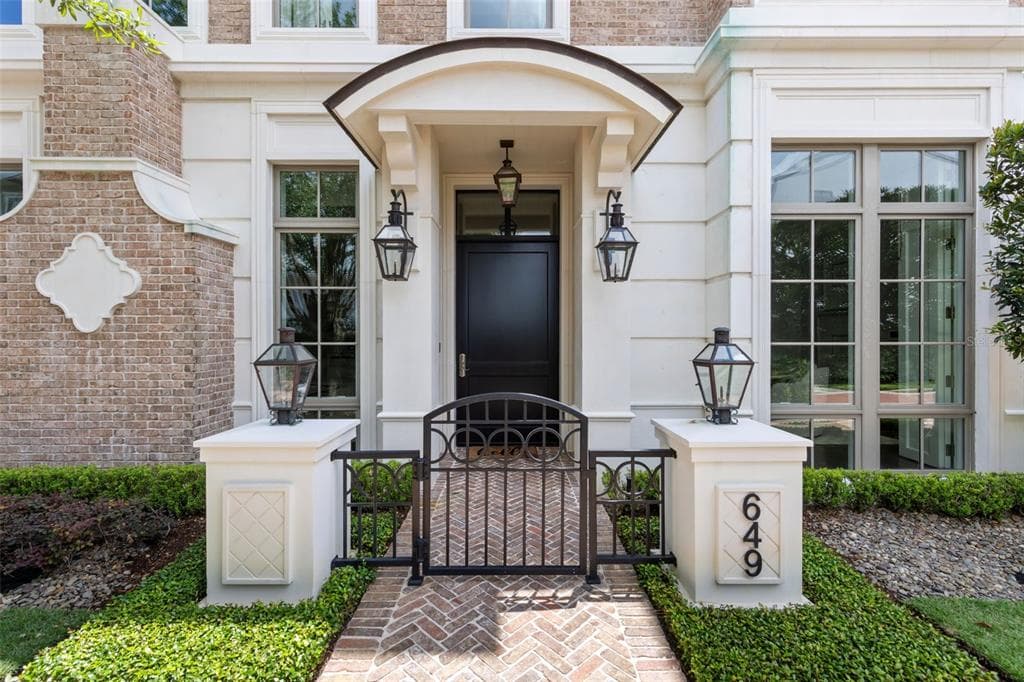 649 N PARK AVENUE, WINTER PARK, FL 32789