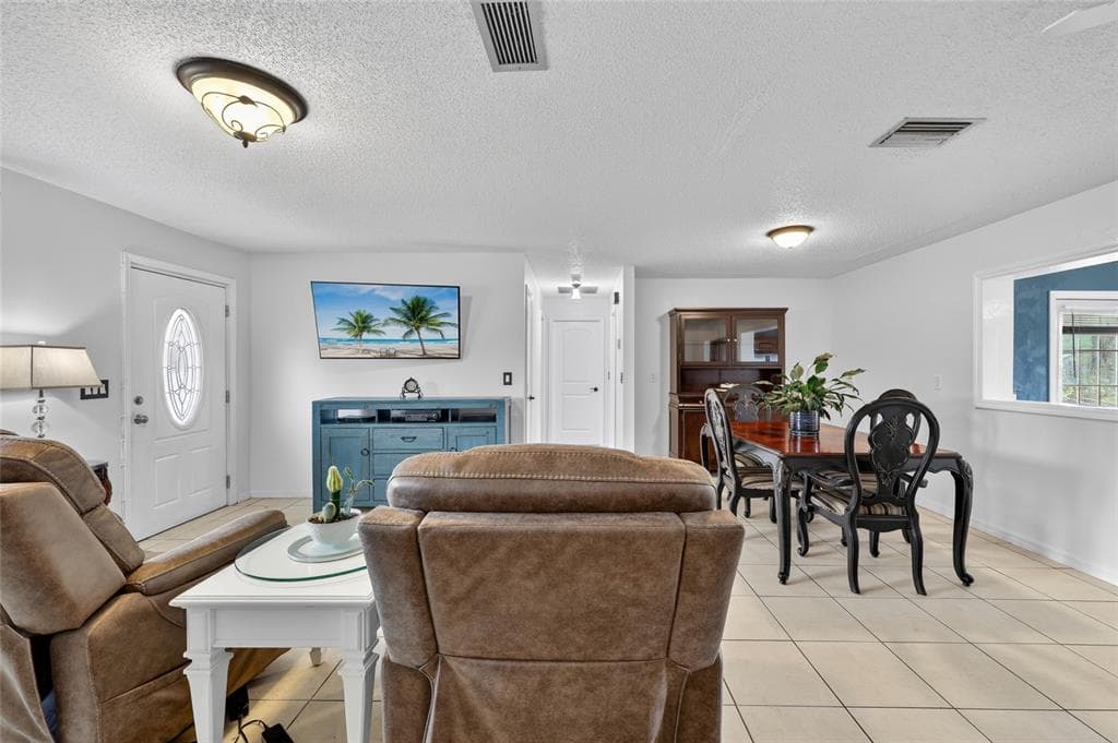 27484 S TWIN LAKES DRIVE, PUNTA GORDA, FL 33955 — zdjęcie 4