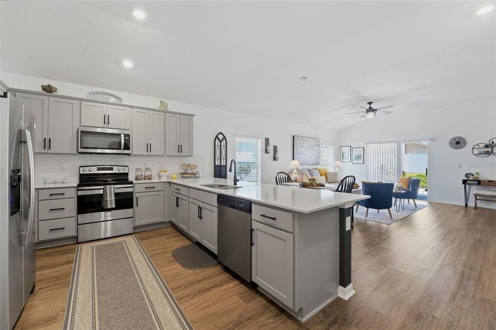 15335 COPPER LOOP, BROOKSVILLE, FL 34604 — zdjęcie 2