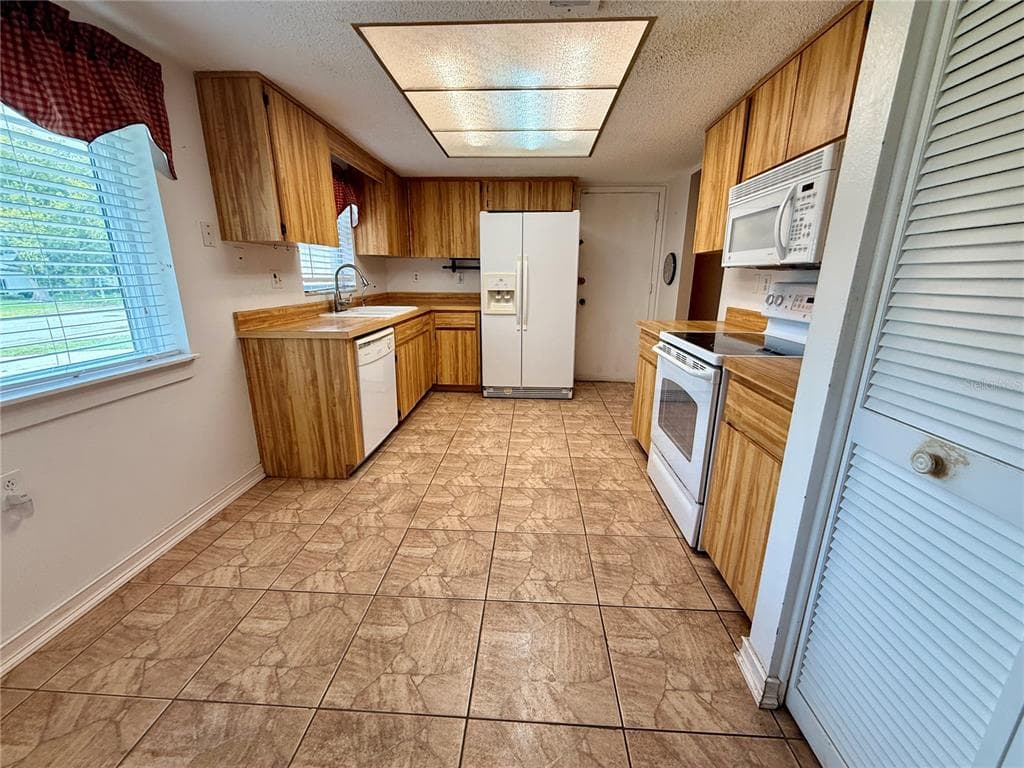 8634 WINDING WOOD DRIVE, PORT RICHEY, FL 34668 — zdjęcie 4