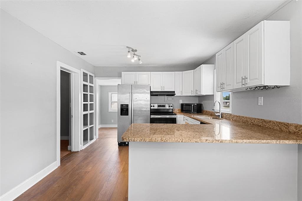 39014 KIRKLAND DRIVE, ZEPHYRHILLS, FL 33542 — zdjęcie 5