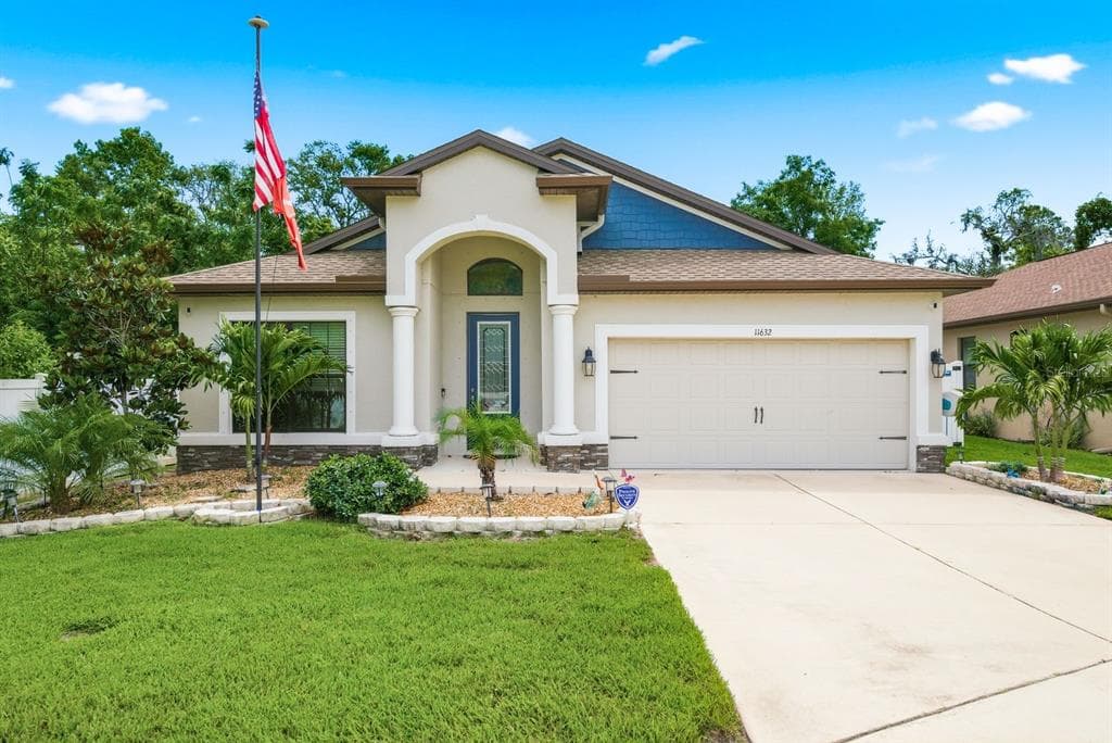 11632 WEAVER HOLLOW ROAD, NEW PORT RICHEY, FL 34654