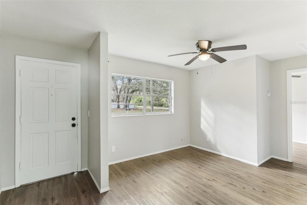 7711 AMHERST STREET, TAMPA, FL 33625 — zdjęcie 2