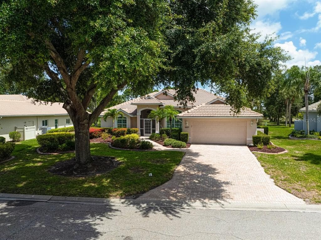 2025 WHITE FEATHER LANE, NOKOMIS, FL 34275