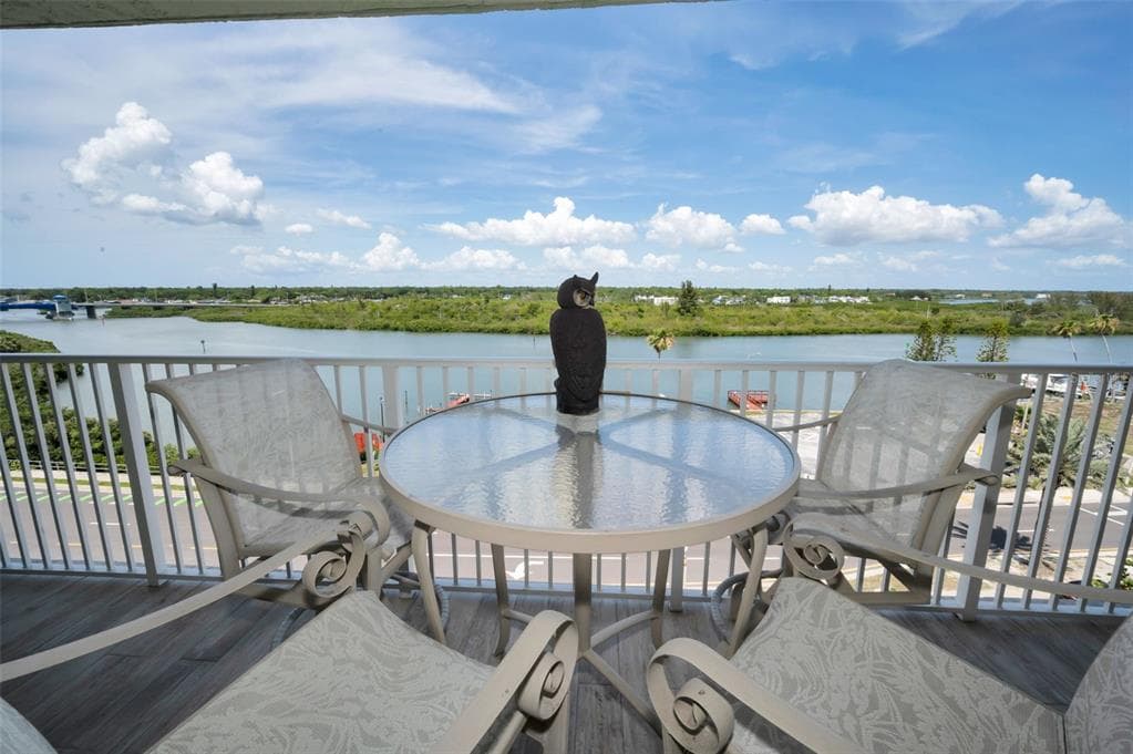 18610 GULF BOULEVARD # 610, INDIAN SHORES, FL 33785 — zdjęcie 2