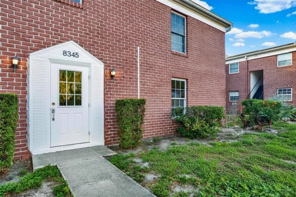 8345 13TH STREET N # B, ST PETERSBURG, FL 33702