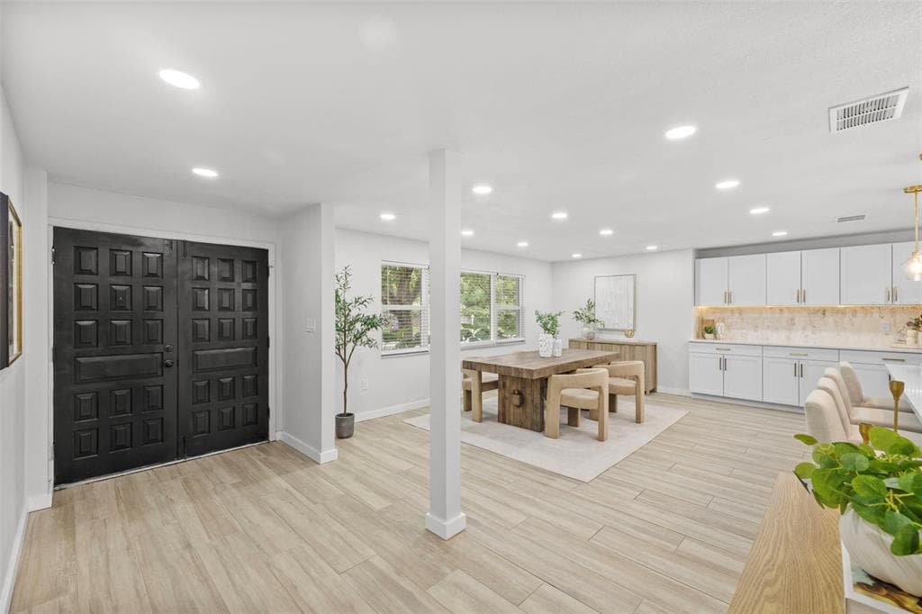 1905 ORO COURT, CLEARWATER, FL 33764 — zdjęcie 4