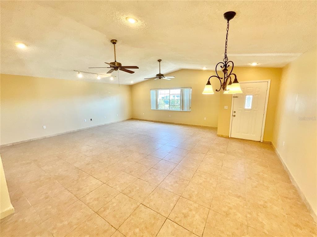 3127 CORONA DRIVE, HOLIDAY, FL 34690 — zdjęcie 3