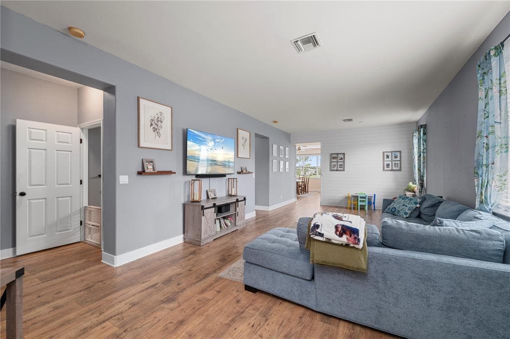 25538 PRADA DRIVE, PUNTA GORDA, FL 33955 — zdjęcie 4